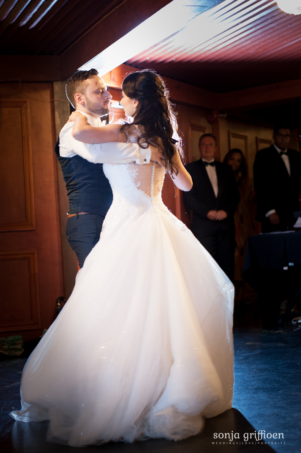 Walther-Wedding-First-Dance-Brisbane-Wedding-Photographer-Sonja-Griffioen-3.jpg
