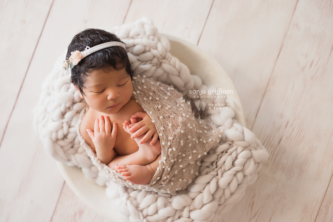 Yara-Newborn-Brisbane-Newborn-Photographer-Sonja-Griffioen-04.jpg