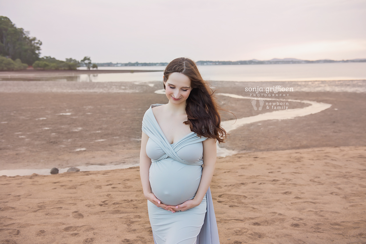 Yekaterina-Maternity-Brisbane-Newborn-Photographer-Sonja-Griffioen-07.jpg