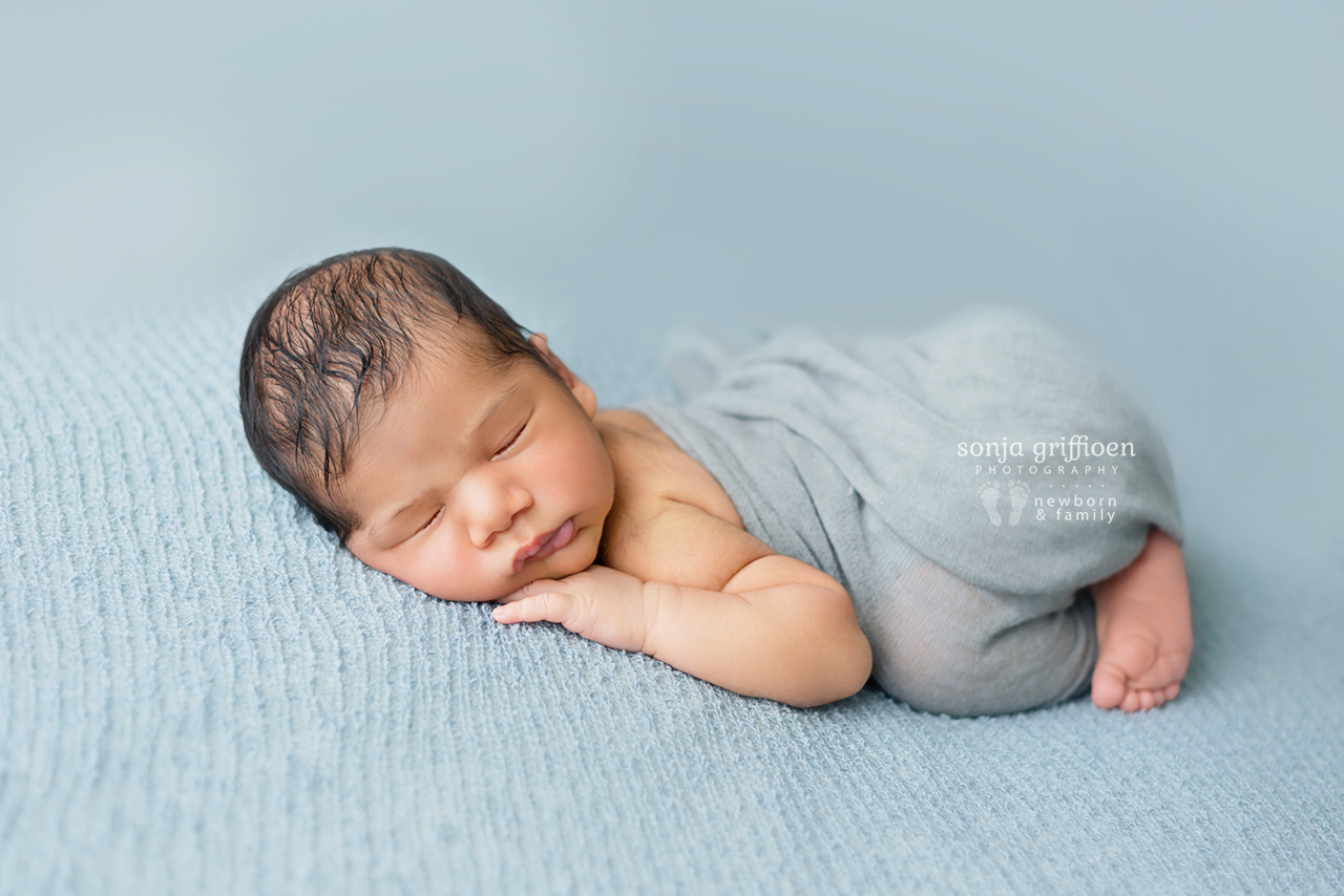 Yusif-Newborn-Brisbane-Newborn-Photographer-Sonja-Griffioen-11.jpg