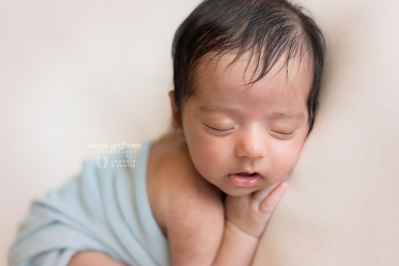 Yuvraj-Newborn-Brisbane-Newborn-Photographer-Sonja-Griffioen-03.jpg