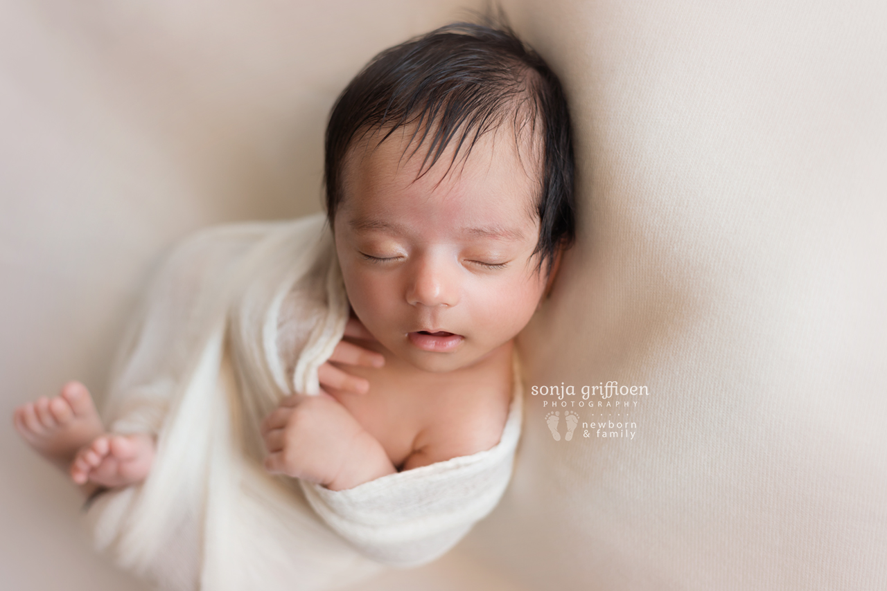 Yuvraj-Newborn-Brisbane-Newborn-Photographer-Sonja-Griffioen-04.jpg