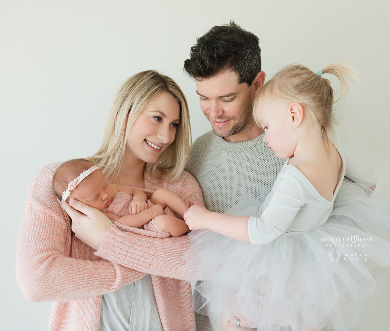 Zoe-Newborn-Brisbane-Newborn-Photographer-Sonja-Griffioen-01.jpg