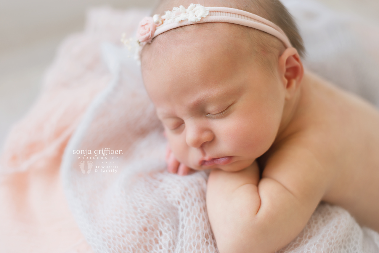 Zoe-Newborn-Brisbane-Newborn-Photographer-Sonja-Griffioen-07.jpg