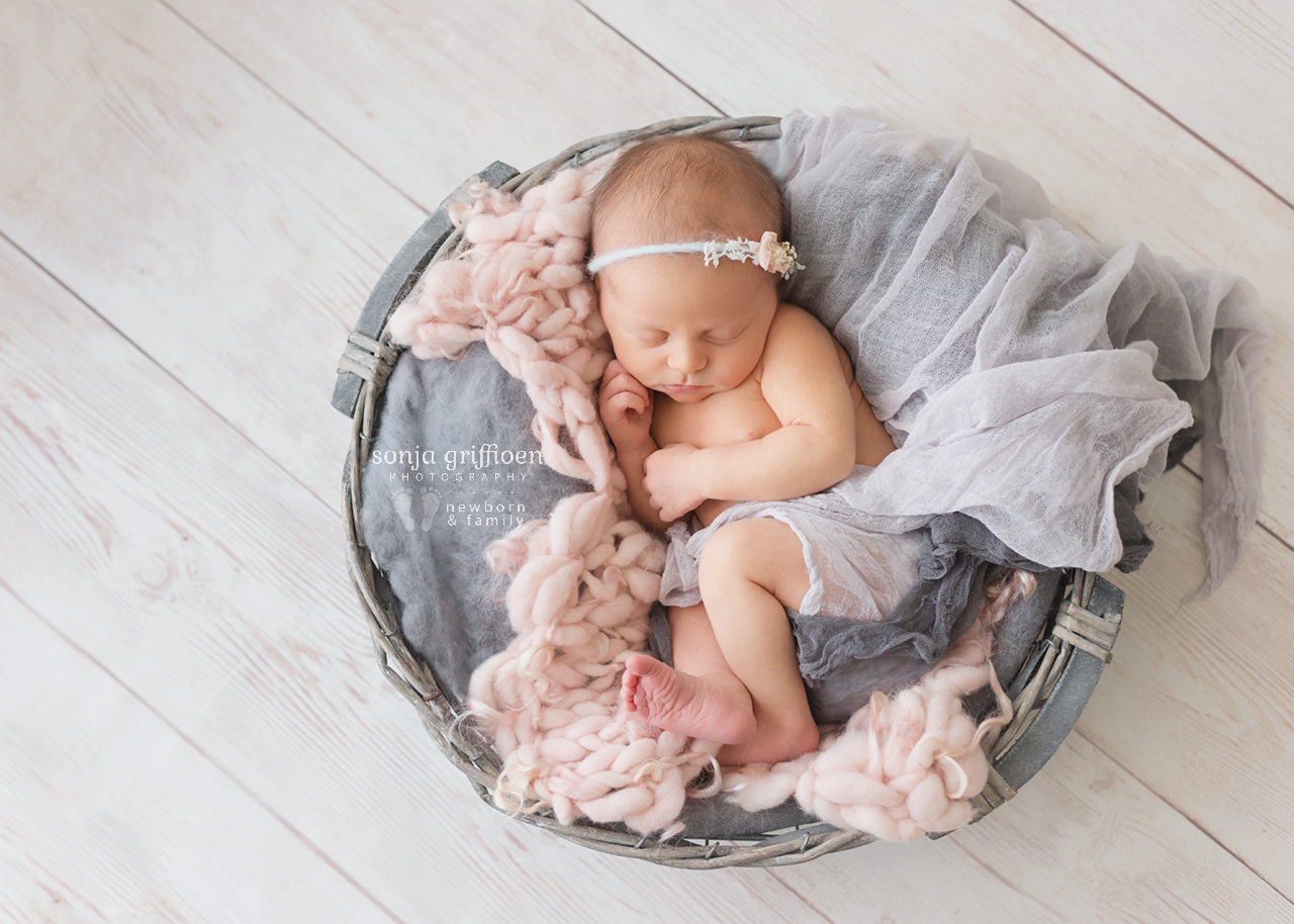 Zoe-Newborn-Brisbane-Newborn-Photographer-Sonja-Griffioen-10.jpg