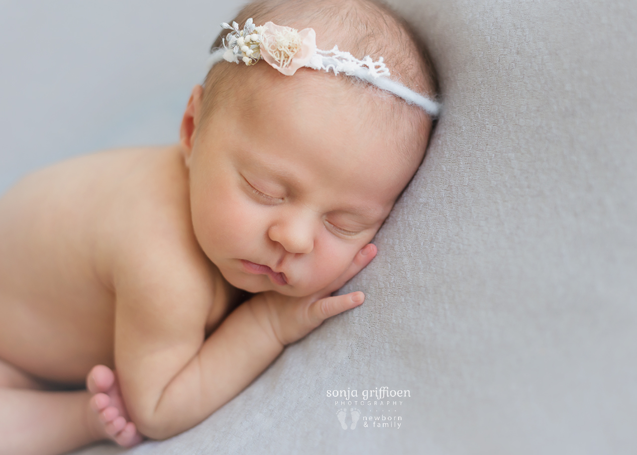 Zoe-Newborn-Brisbane-Newborn-Photographer-Sonja-Griffioen-12.jpg